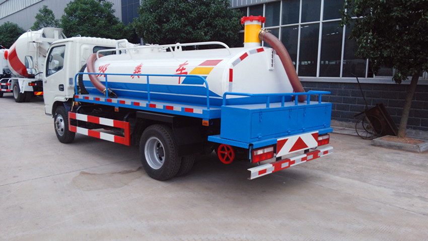 東風(fēng)多利卡吸糞車 高性價(jià)比選擇與市場(chǎng)行情解析